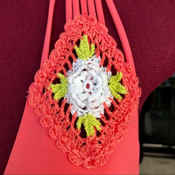 Isabella Rose 🌹French Pastry Triangle Bikini Top - Picture 5 of 12